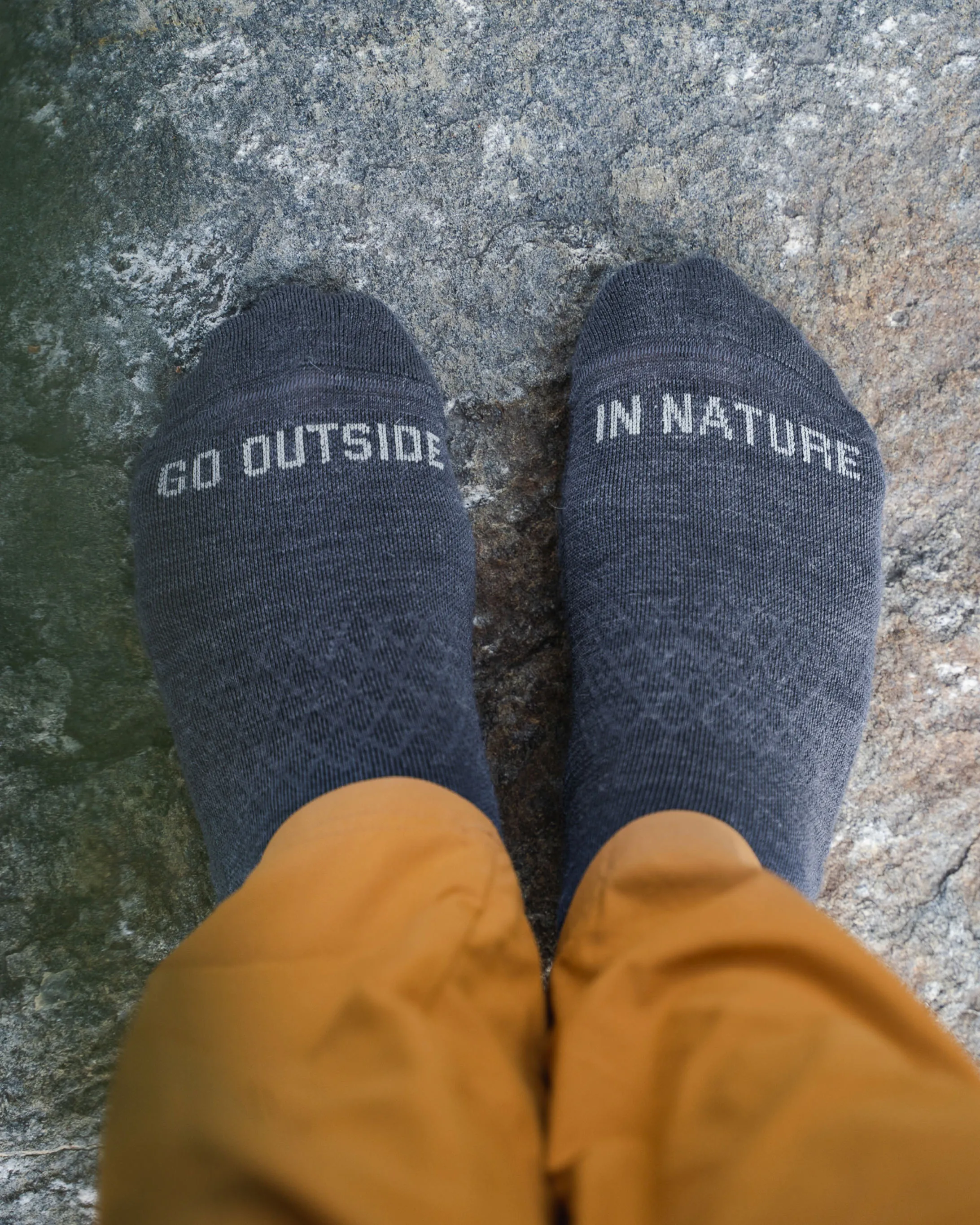 Trail 1/4 Crew Socks - Image 15