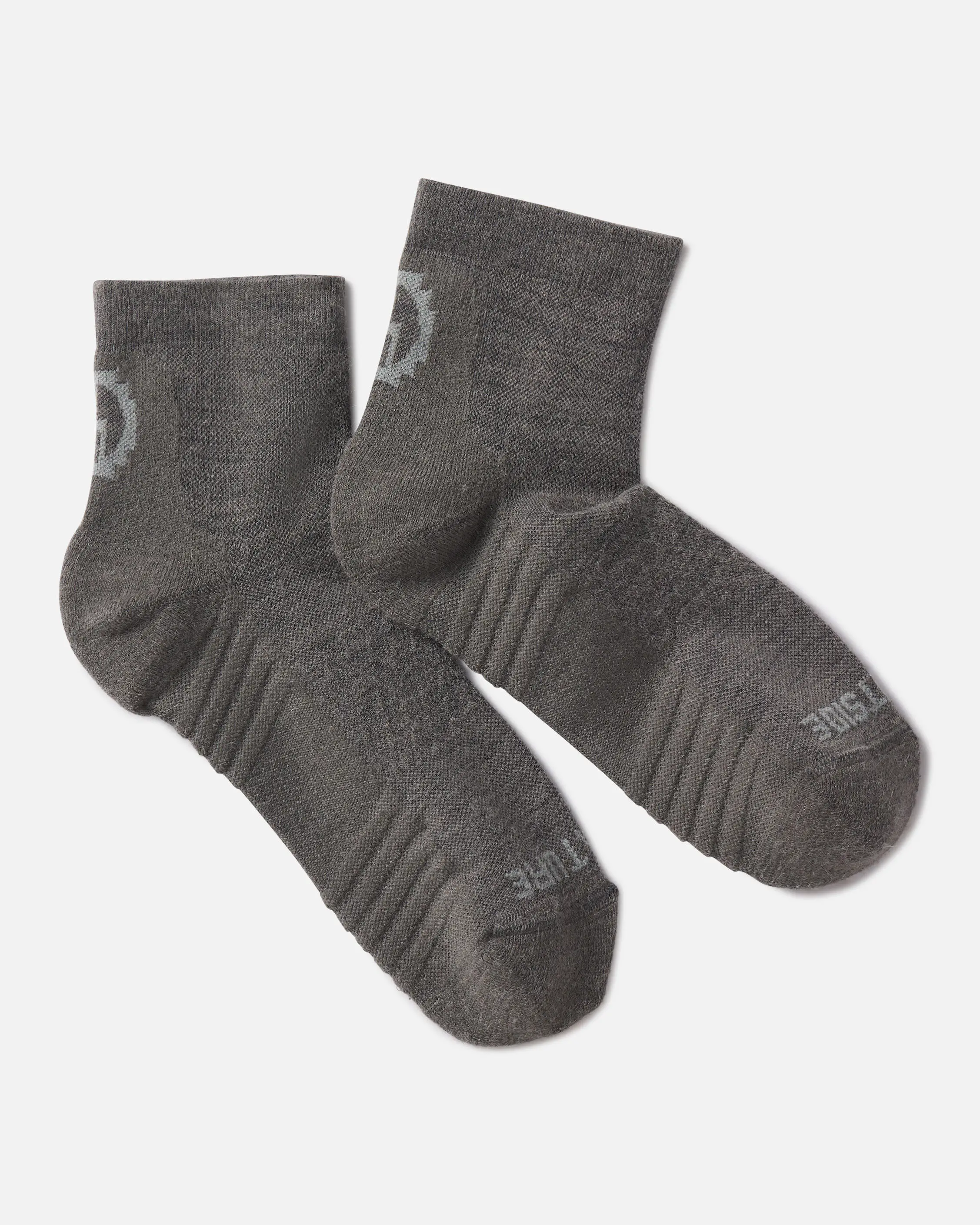 Trail 1/4 Crew Socks - Image 17