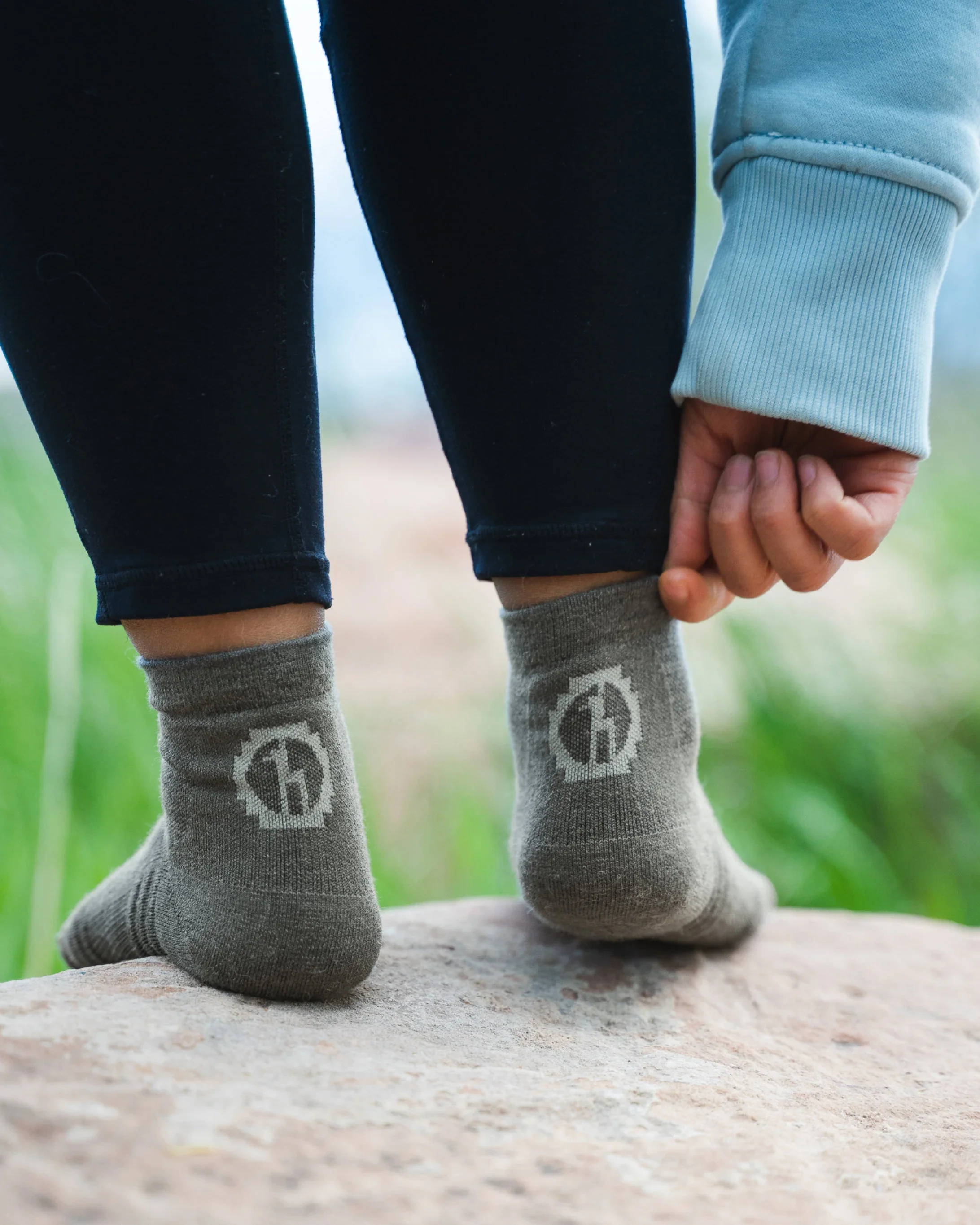 Trail 1/4 Crew Socks - Image 18
